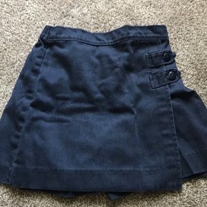 Dennis uniform navy skort Sz 6